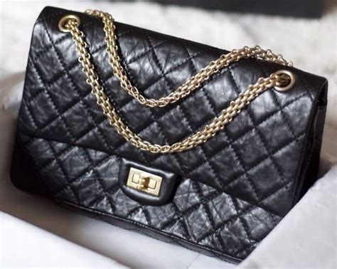 chanel tas 2.55 groen|coco Chanel 2.55 reissue.